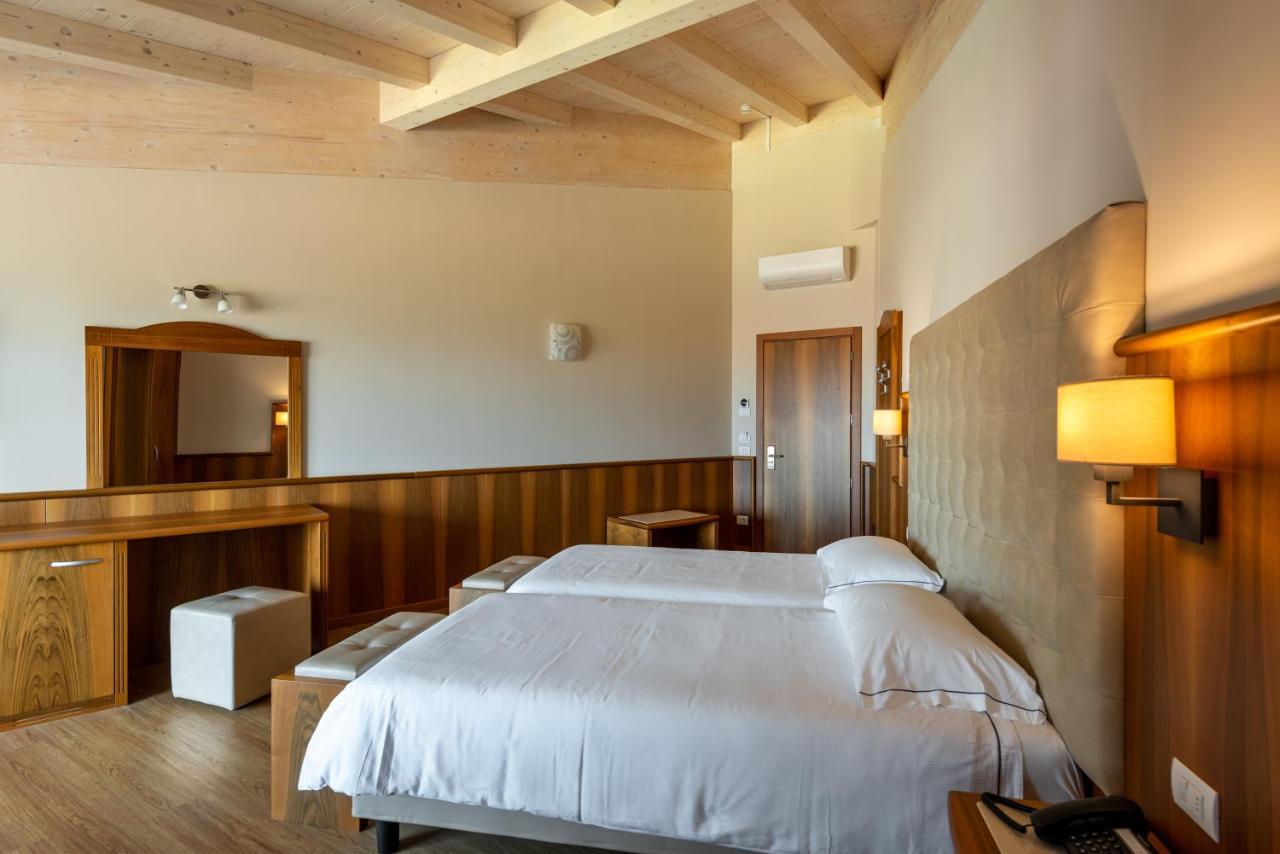 Hotel Palme & Suite Garda  Ngoại thất bức ảnh