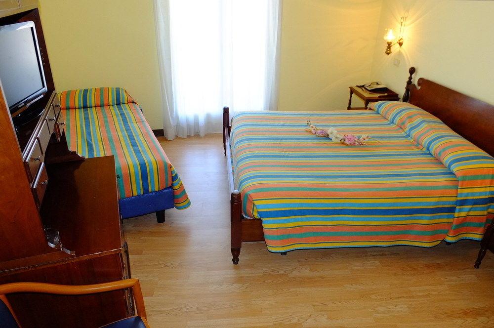 Hotel Palme & Suite Garda  Ngoại thất bức ảnh