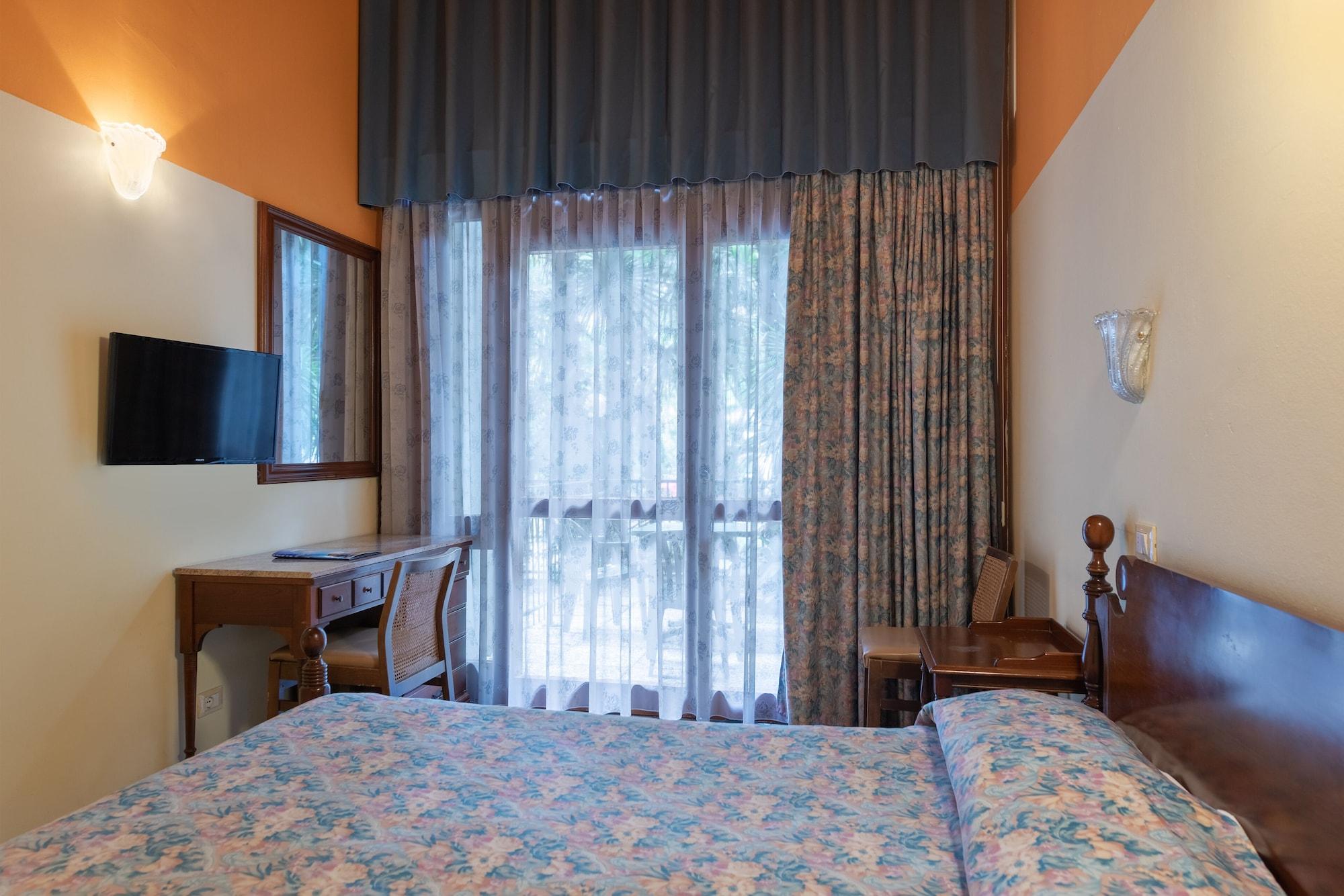 Hotel Palme & Suite Garda  Ngoại thất bức ảnh