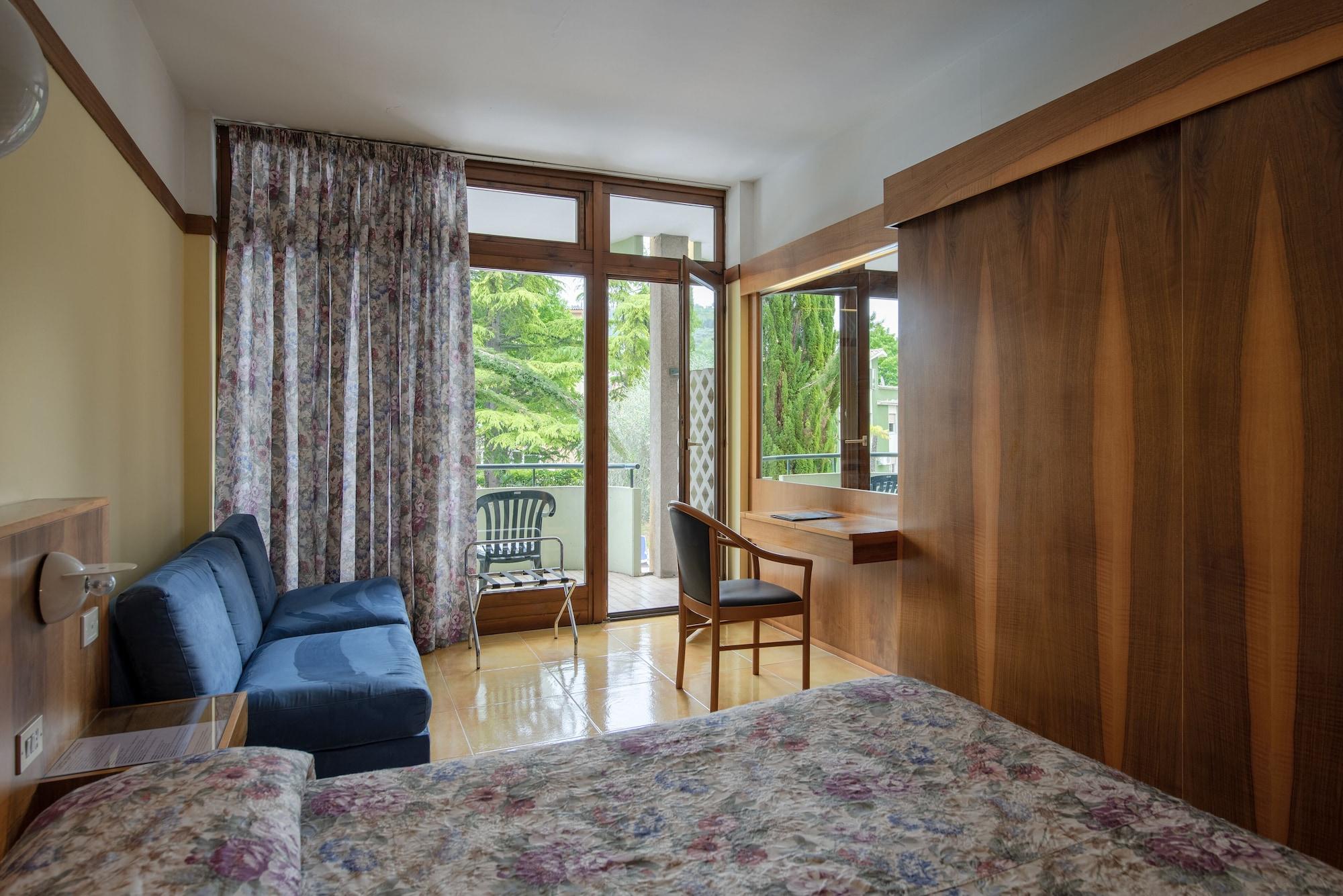 Hotel Palme & Suite Garda  Ngoại thất bức ảnh
