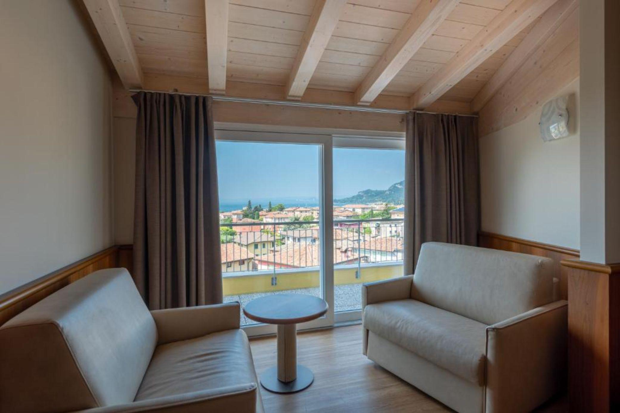 Hotel Palme & Suite Garda  Ngoại thất bức ảnh