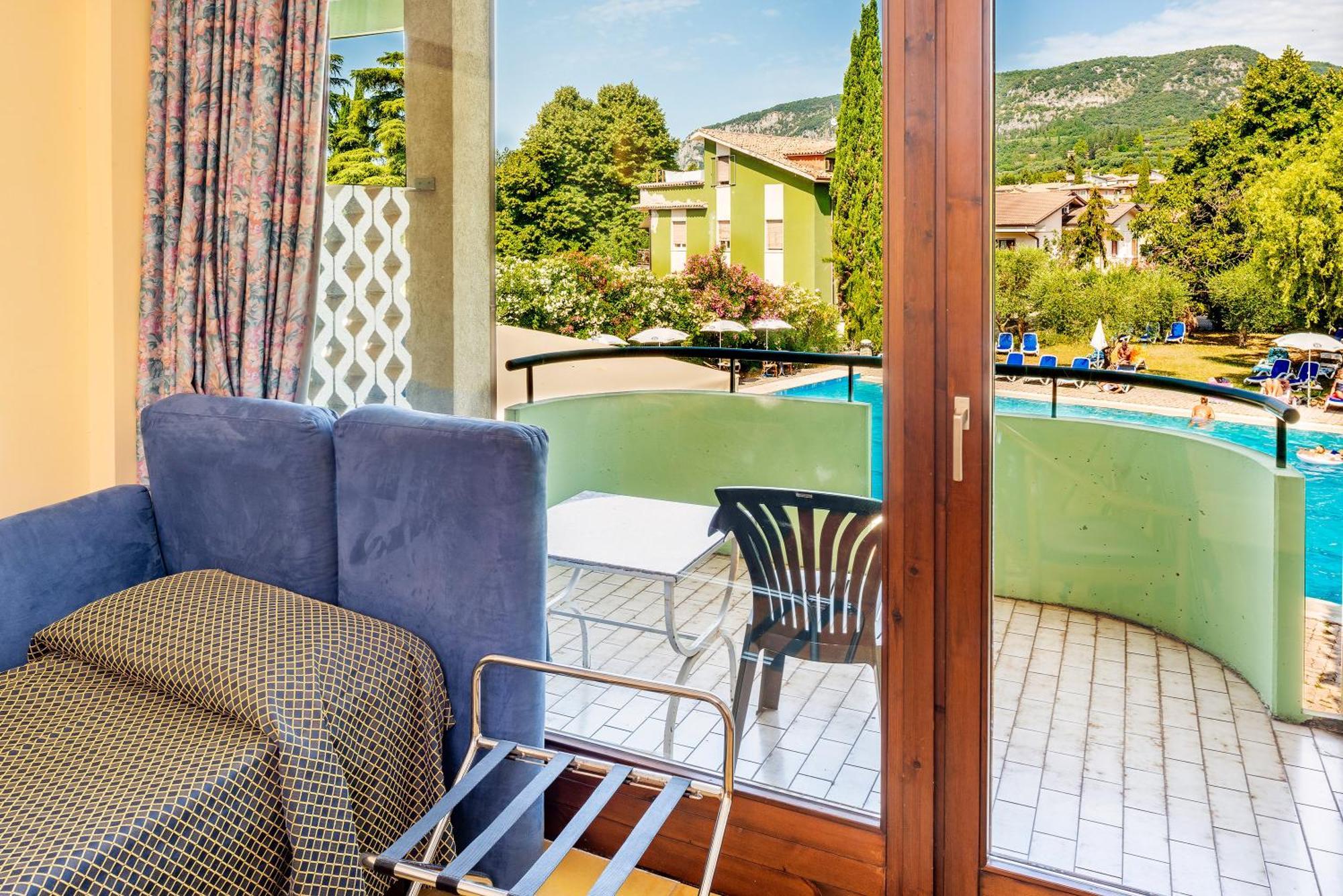 Hotel Palme & Suite Garda  Ngoại thất bức ảnh